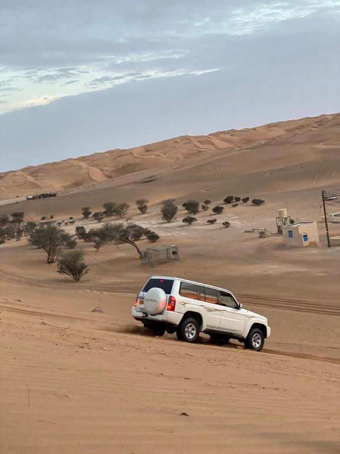 Al Hawiyah Camp Hotell Exteriör bild