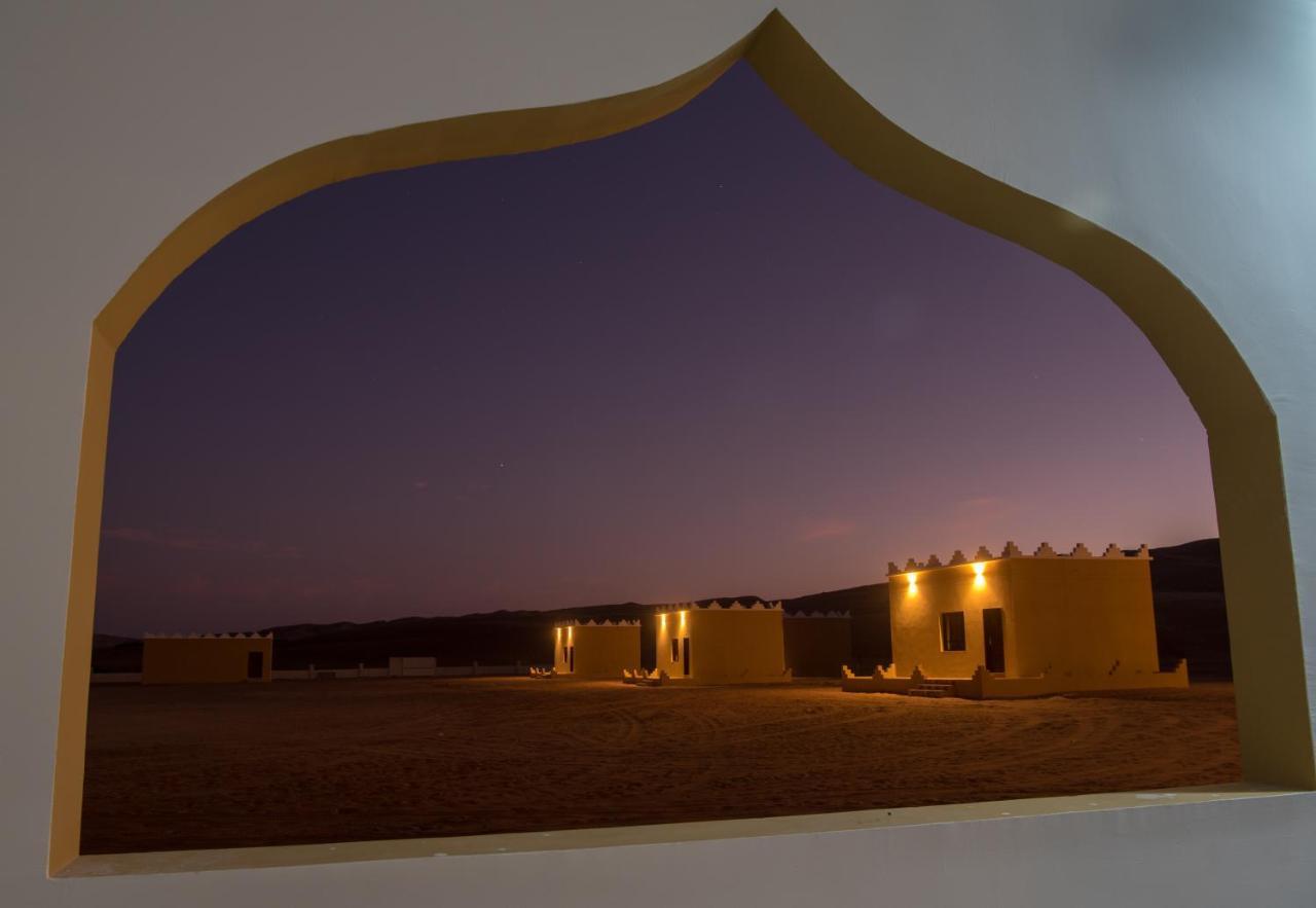 Al Hawiyah Camp Hotell Exteriör bild