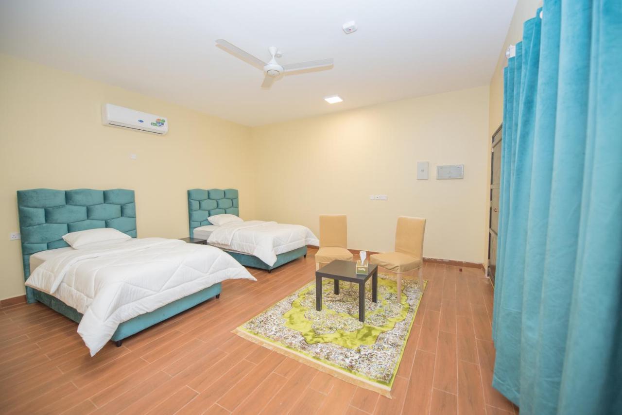 Al Hawiyah Camp Hotell Exteriör bild
