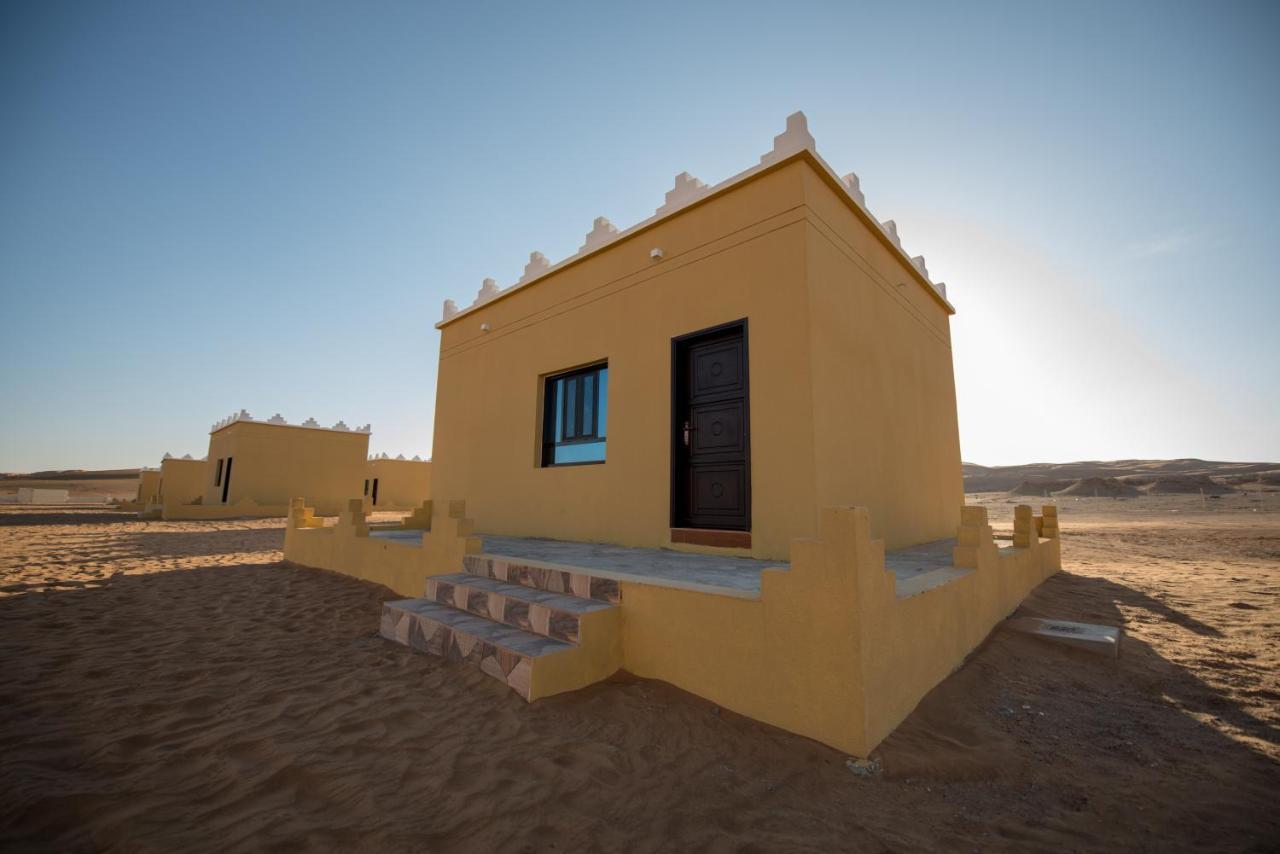 Al Hawiyah Camp Hotell Exteriör bild