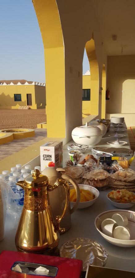 Al Hawiyah Camp Hotell Exteriör bild
